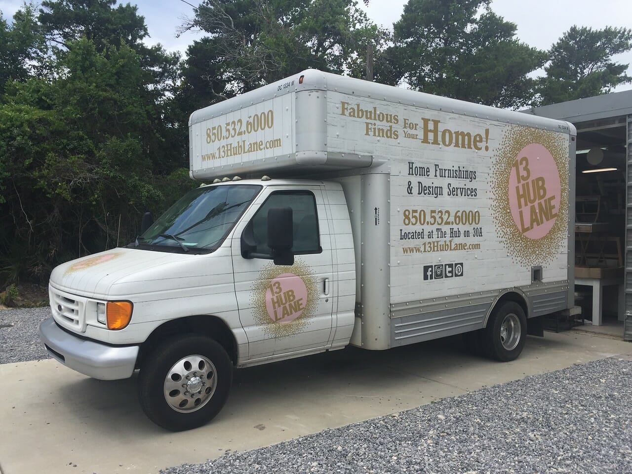 13 Hub Lane box truck